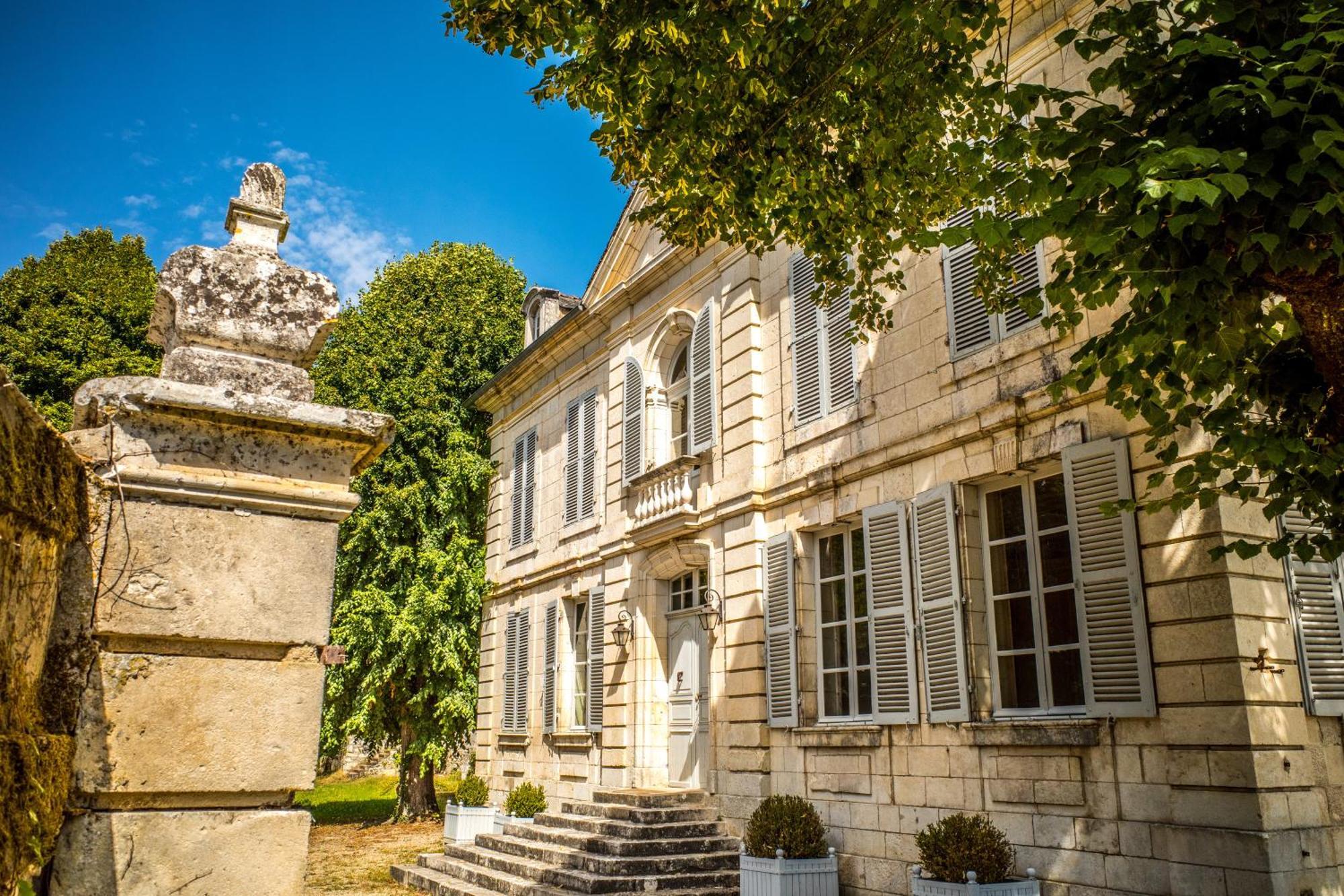 Gite Chateau Du Colombier - Piscine Chauffee Vila Mailly-le-Château Exterior foto